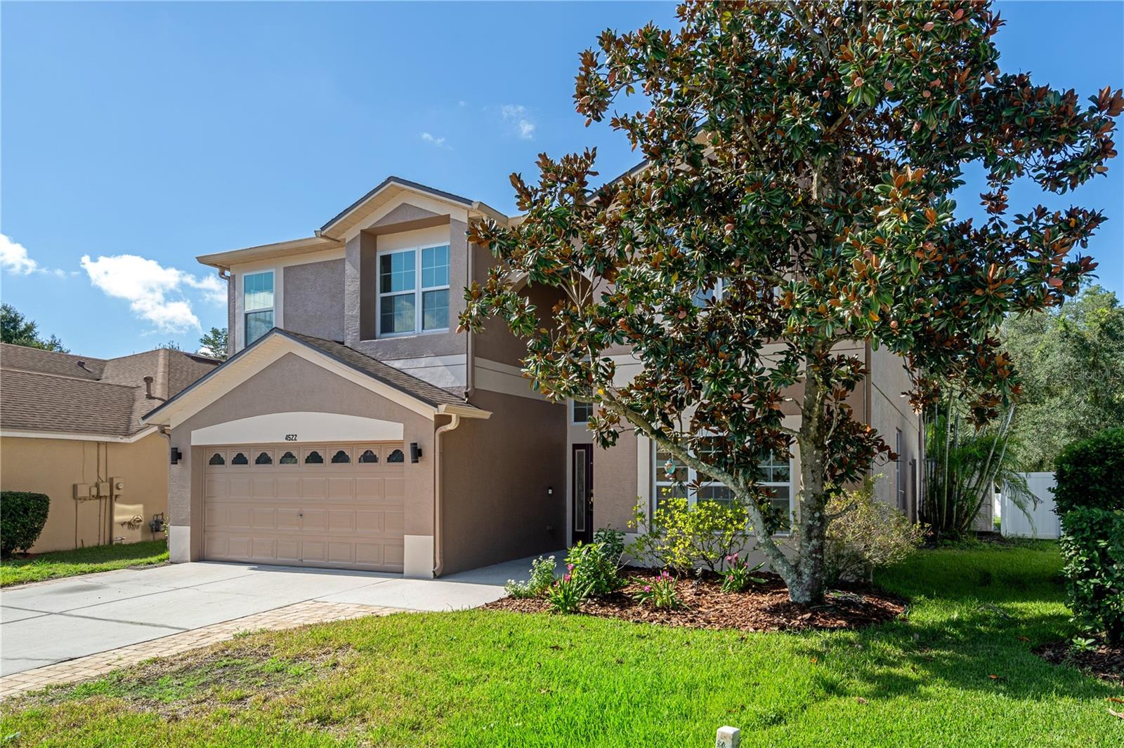 4522 MAPLETREE LOOP