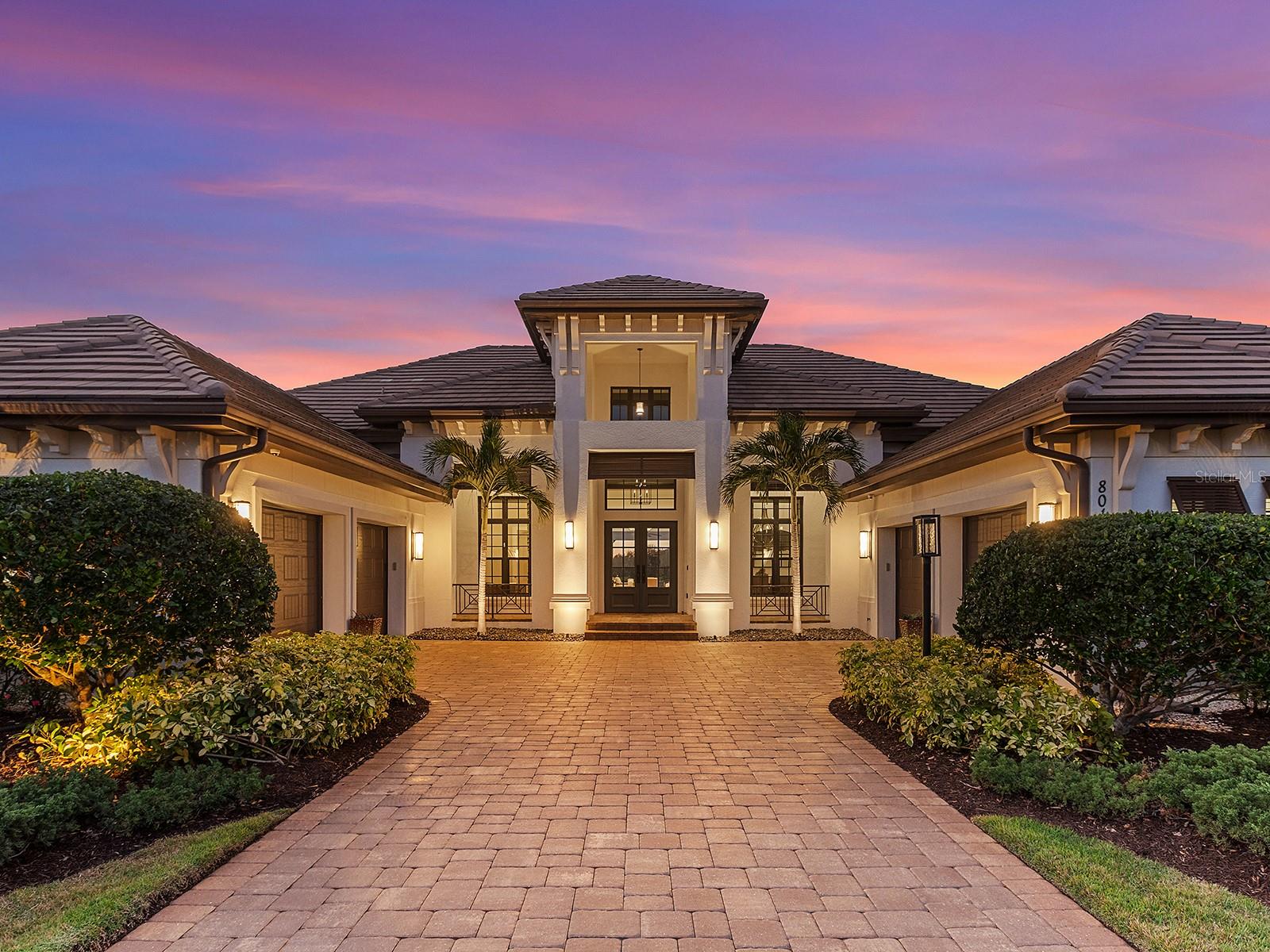 LAKE CLUB - Residential