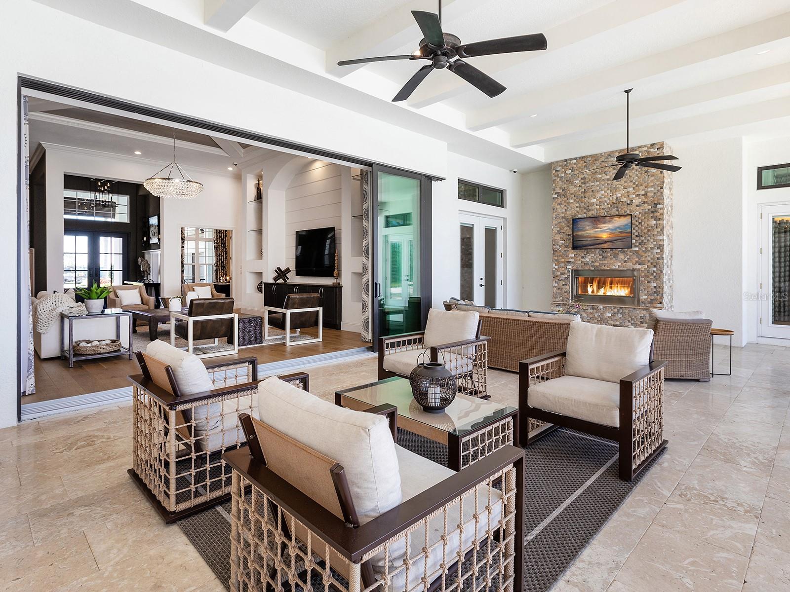 LAKE CLUB - Residential