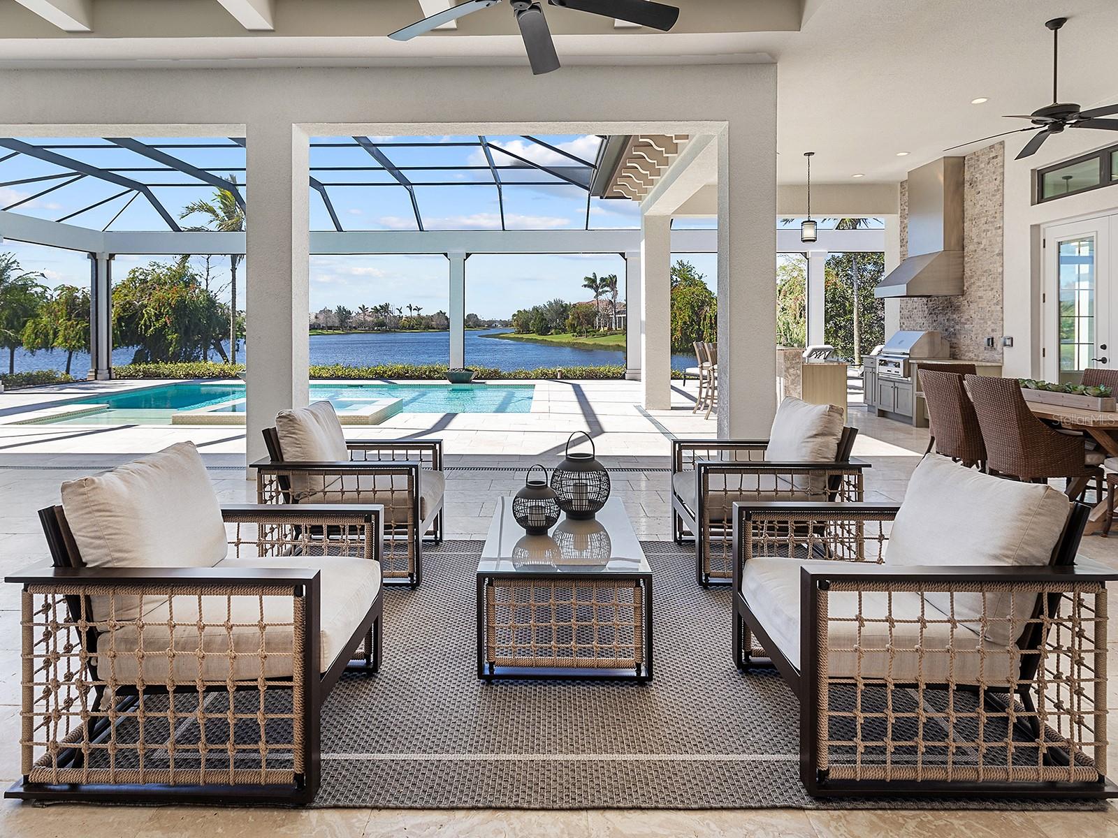 LAKE CLUB - Residential