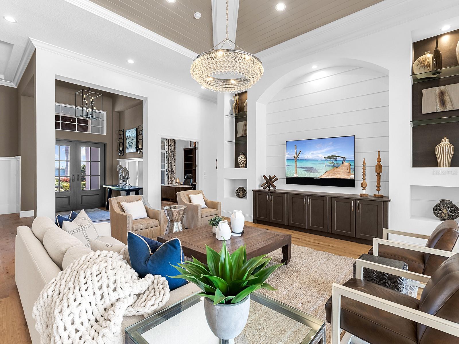 LAKE CLUB - Residential