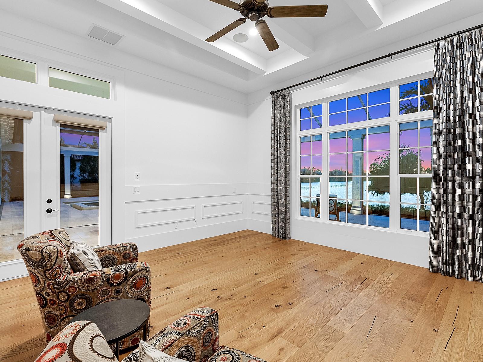 LAKE CLUB - Residential