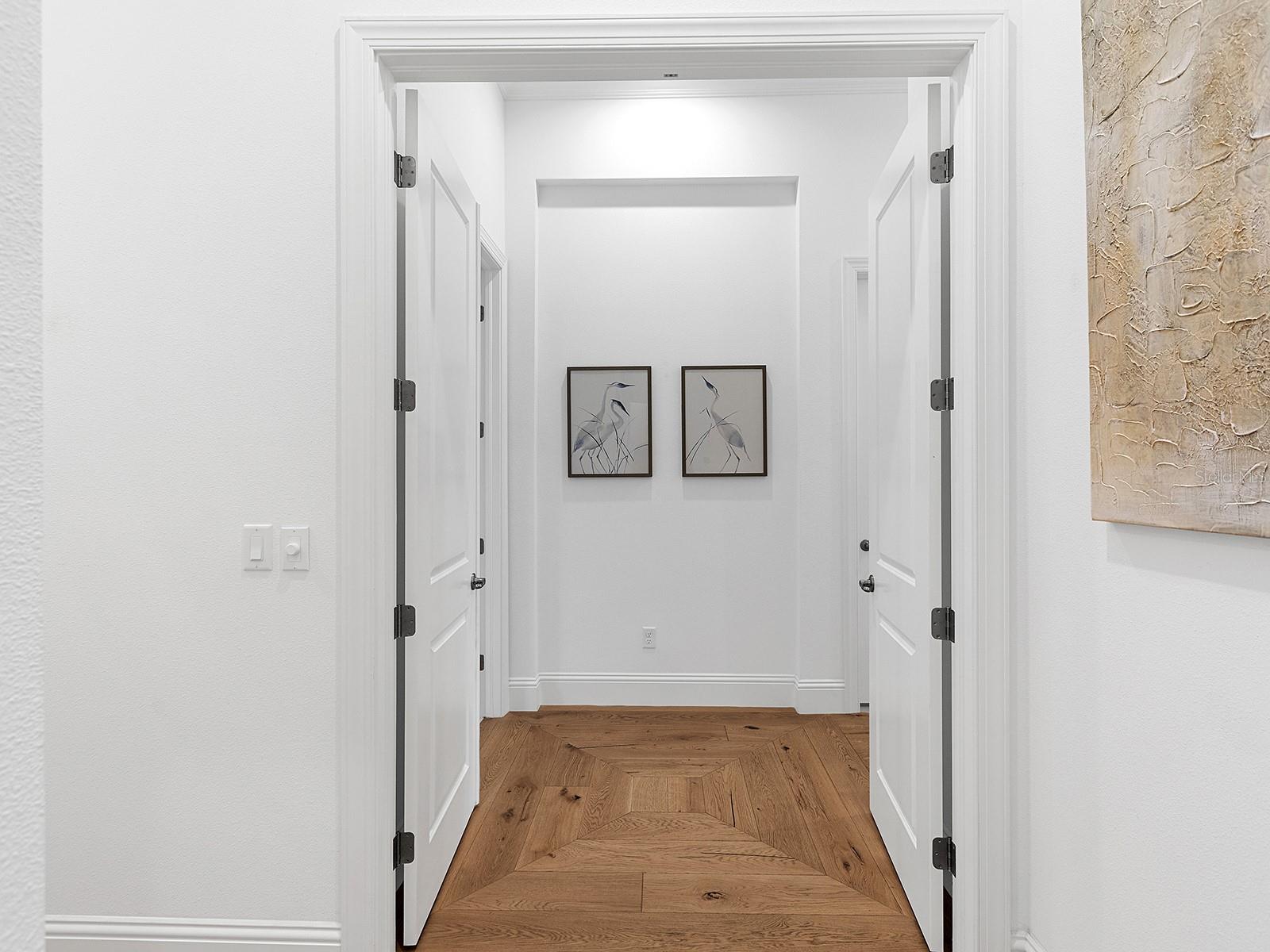 LAKE CLUB - Residential