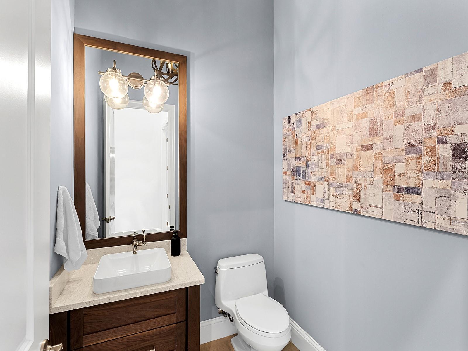 LAKE CLUB - Residential