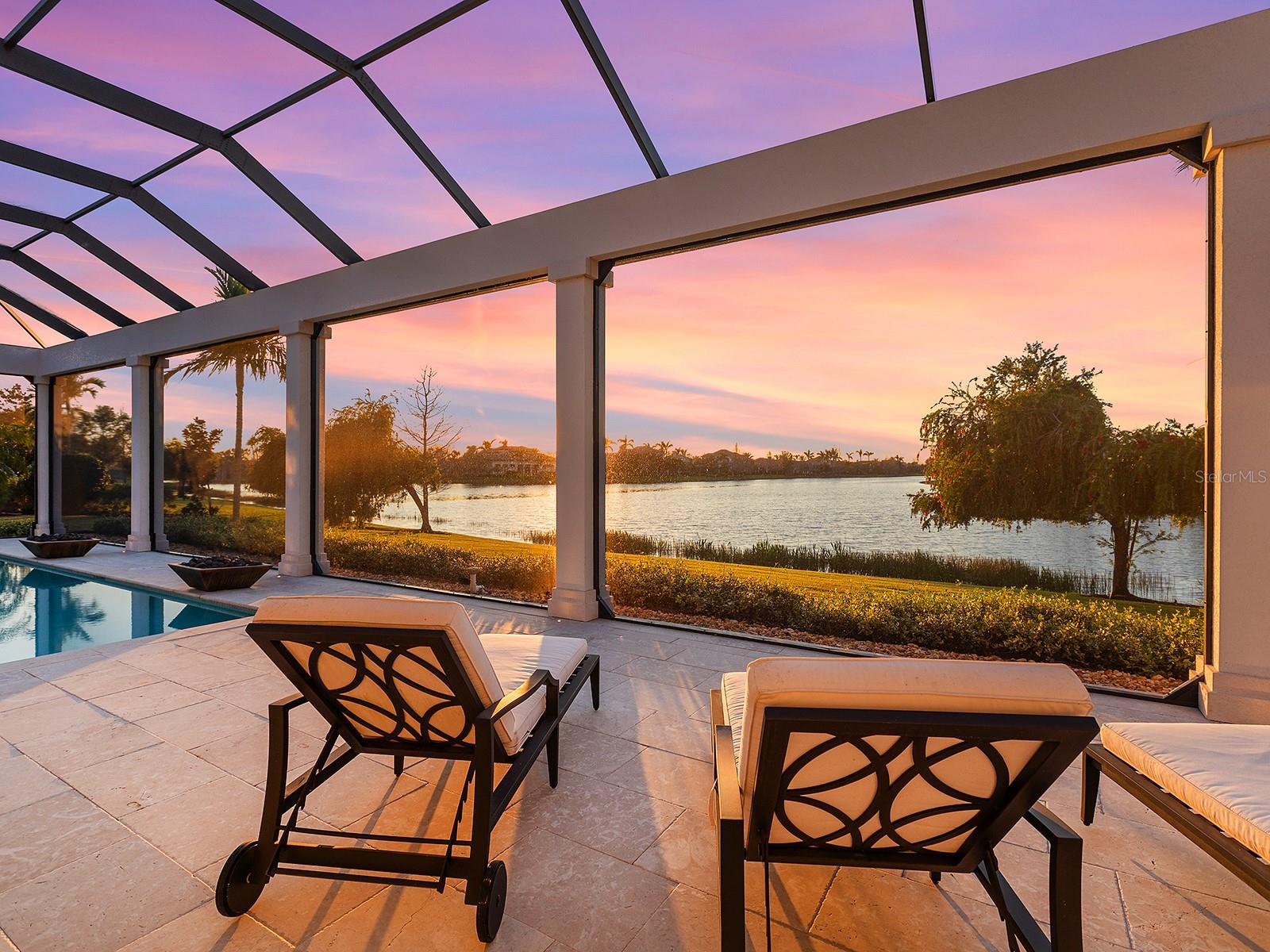 LAKE CLUB - Residential