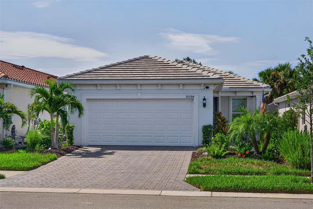 Photo of 10354 Abaco Falls Drive, Englewood, FL 34223 (MLS # A4700100)