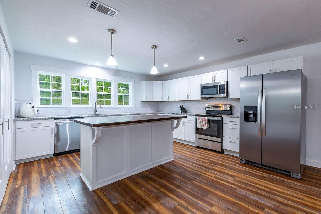 PEACOCK LAKE S/D - Residential