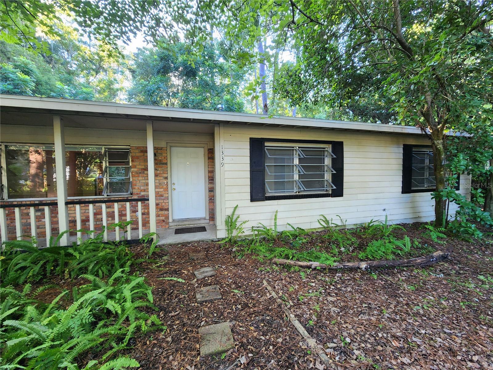 MASON MANOR - Residential Lease