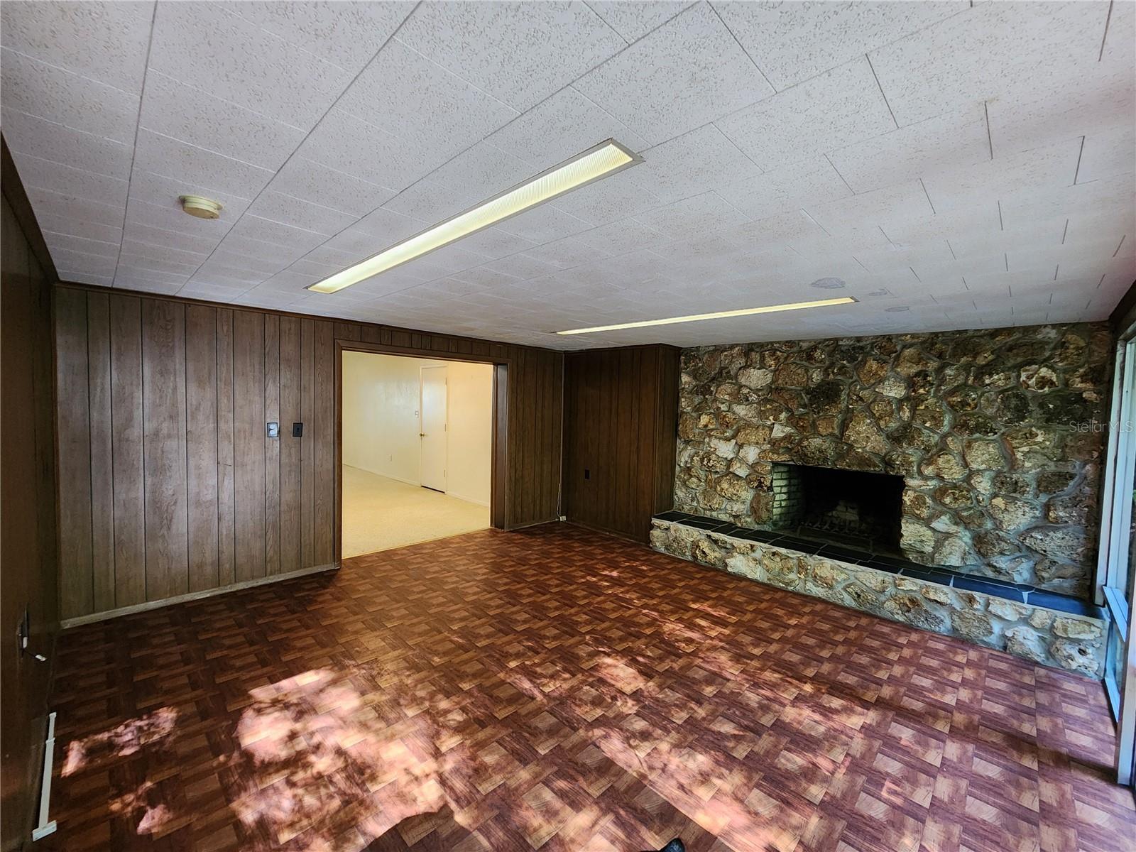 MASON MANOR - Residential Lease