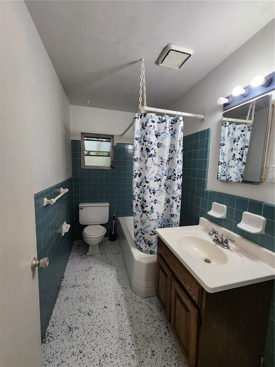 MASON MANOR - Residential Lease