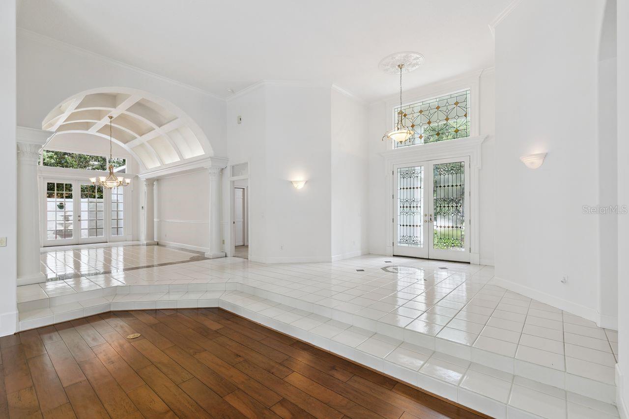 9017 GREAT HERON CIRCLE