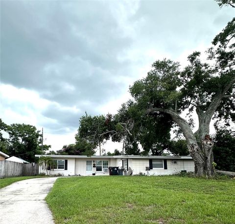Single Family Residence in ORLANDO FL 4220 LANCASHIRE LANE.jpg