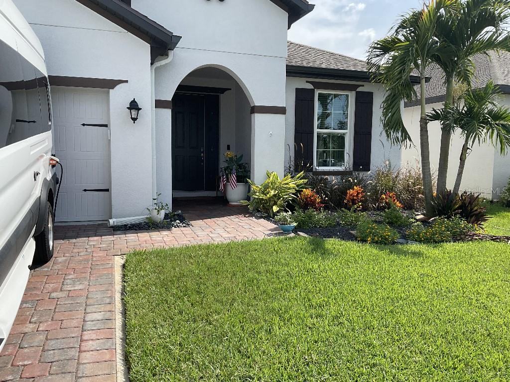 4 Bedroom 3 Bath home in Master Planned Waterset Community with miles of walking trails, 3 Community Pools, Sports Complex and dog park. Walking distance to Crunch Gym, Restaurants, Day Care, Pet Paradise Doggie Daycare boarding & vet. Clean, bright open floorplan with new luxury vinyl tile in main living areas. Screened Lanai to low maintenance artificial turf backyard over looking trees. Fully fenced yard w automatic sprinkler system. Home is move in ready. Ceiling fans in living and bedrooms. Garage and lanai with epoxy coated flooring. 30 Amp outlet installed for garage.
Friendly neighborhood with great diverse community feeling.