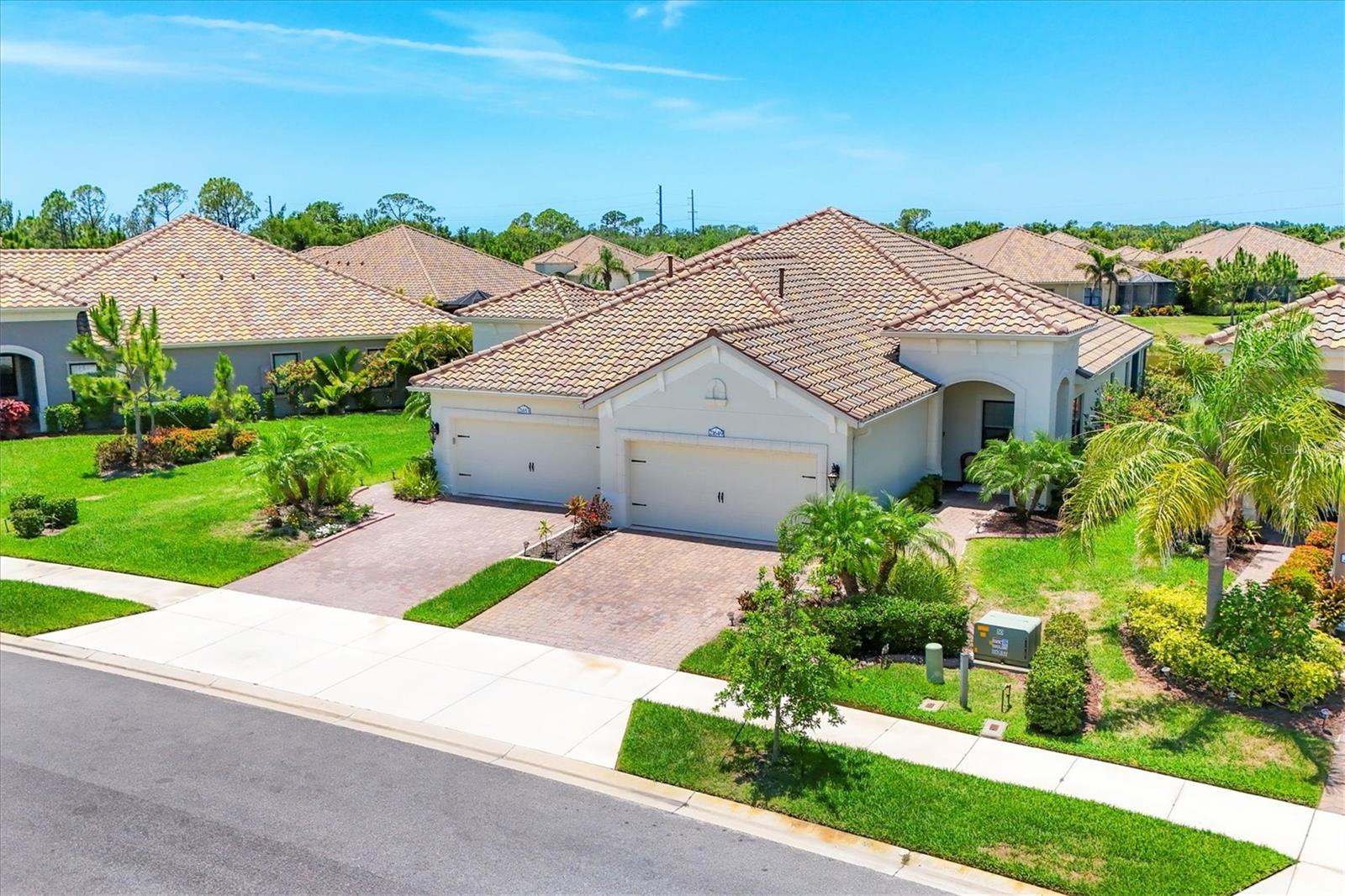 21649 AVON PARK COURT