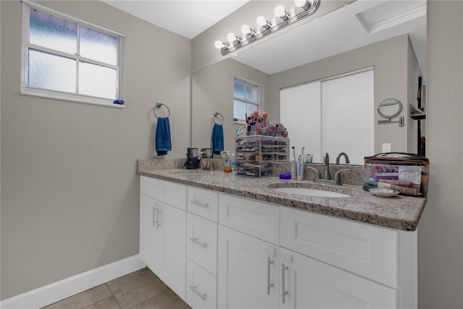 JAN-PHYK VILLAGE - Residential