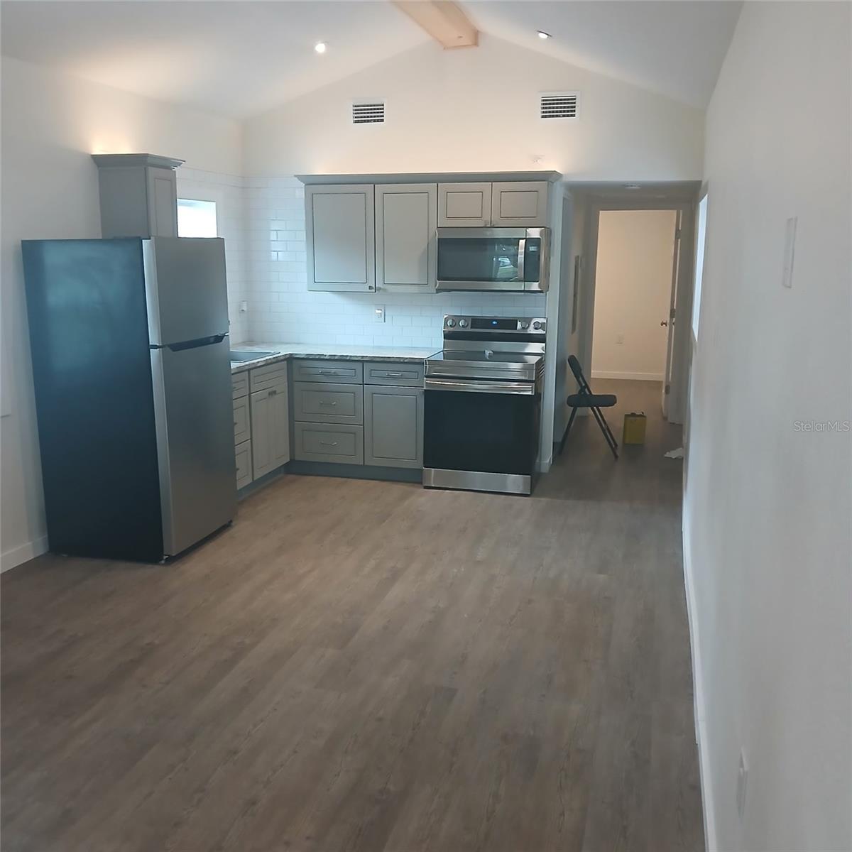 MASARYKTOWN - Residential Lease