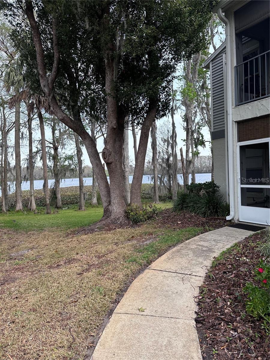 801 NORTHLAKE DRIVE 801