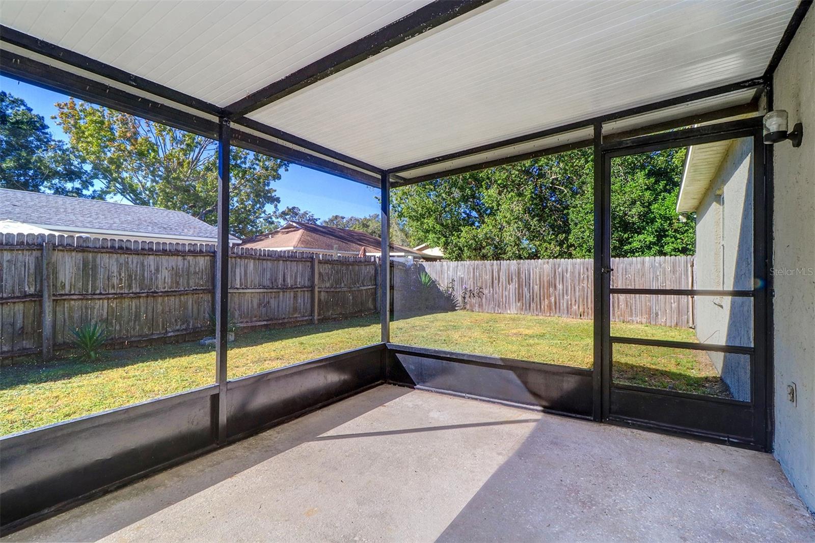 BAYSIDE MEADOWS-PHASE I - Residential Lease