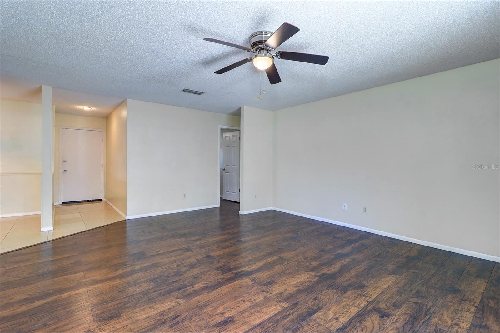 BAYSIDE MEADOWS-PHASE I - Residential Lease