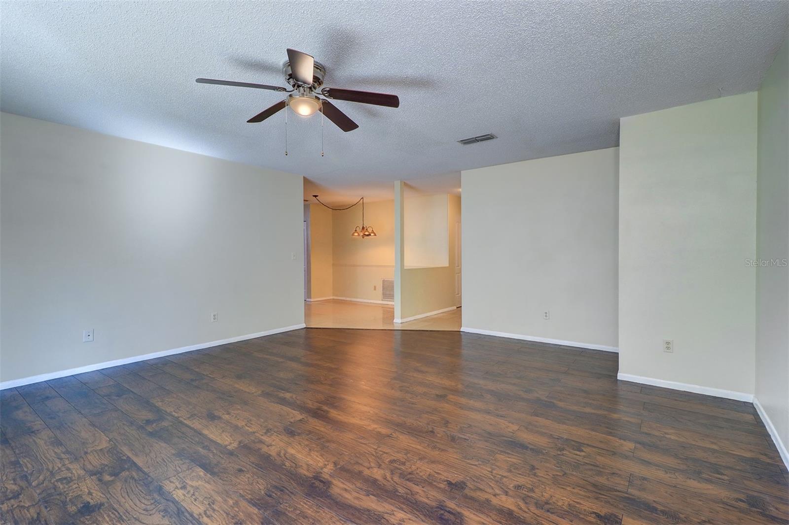 BAYSIDE MEADOWS-PHASE I - Residential Lease