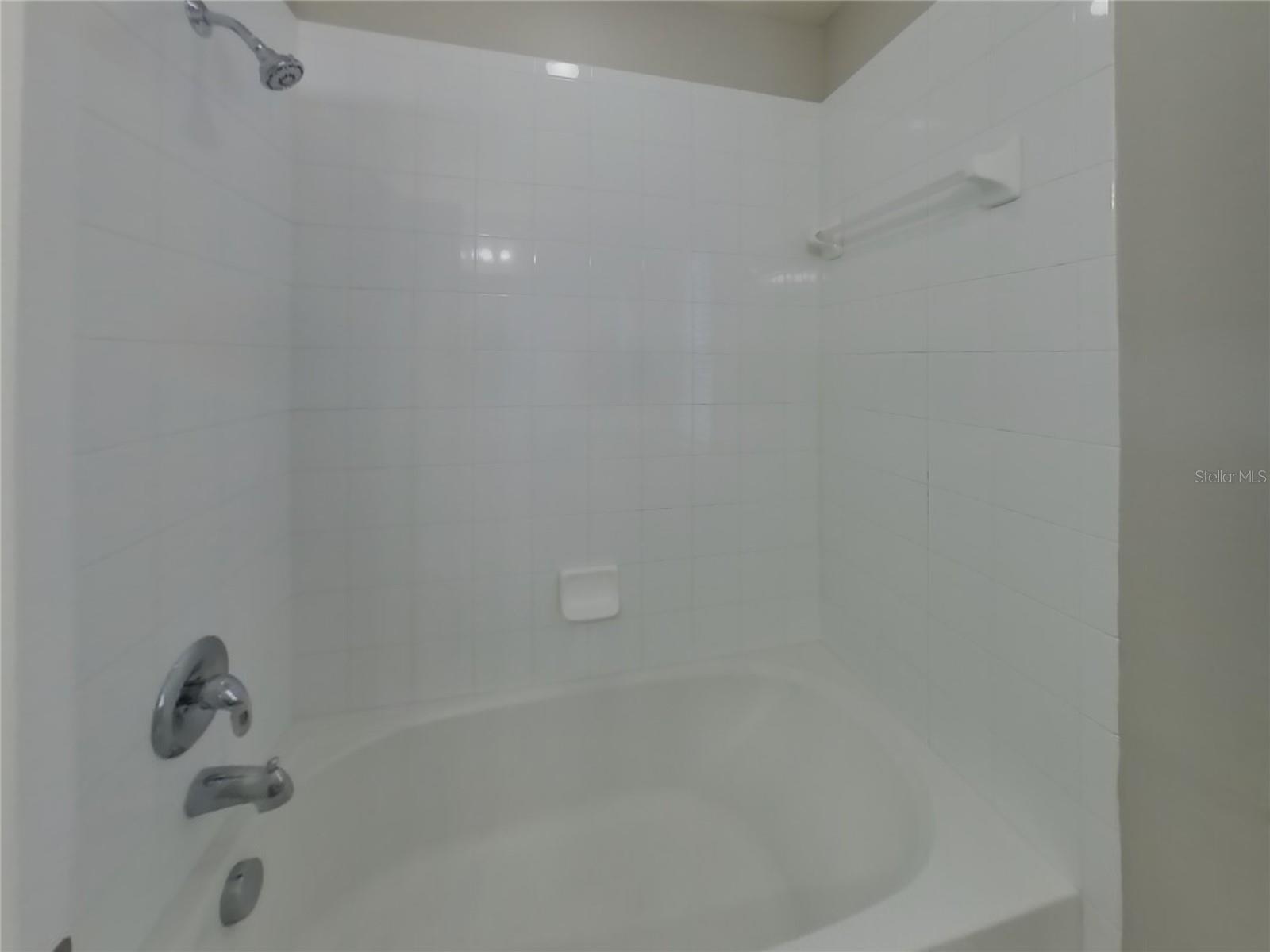 MEADOW POINTE IV PRCL J - Residential Lease