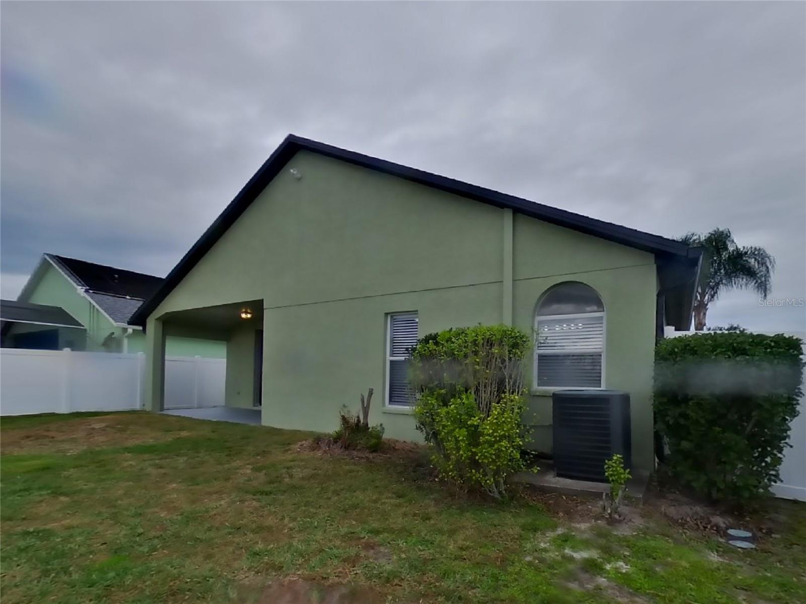 MEADOW POINTE IV PRCL J - Residential Lease