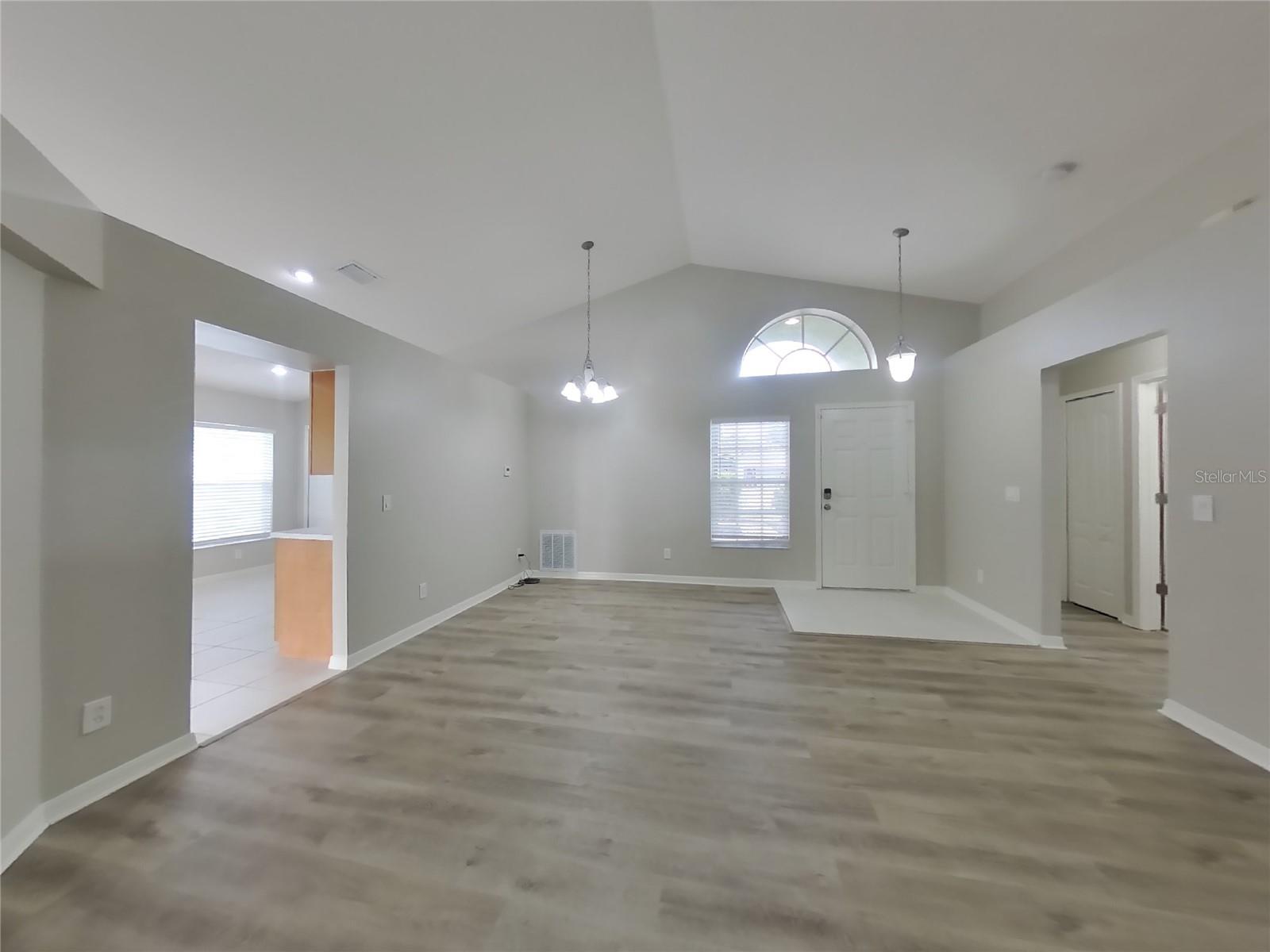 MEADOW POINTE IV PRCL J - Residential Lease