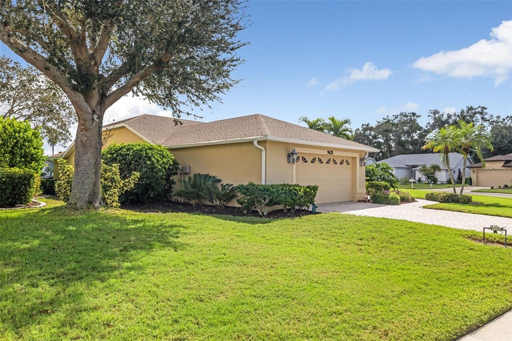 Photo of 9678 Knightsbridge Circle, Sarasota, FL 34238 (MLS # A4710056)