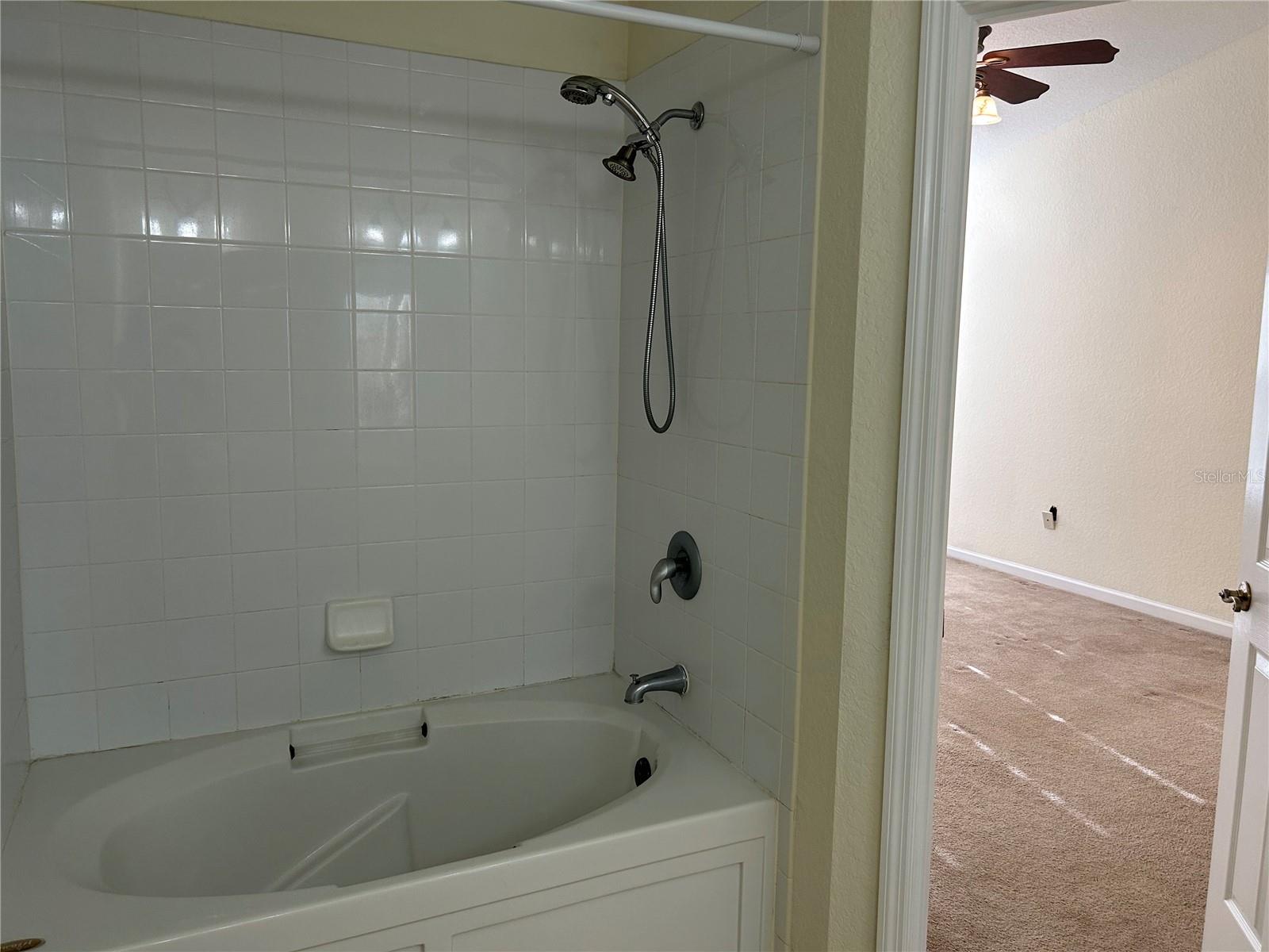 STONEBRIDGE LAKES PH 19 - Residential Lease