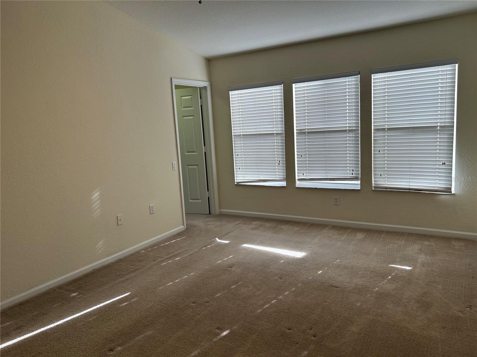 STONEBRIDGE LAKES PH 19 - Residential Lease