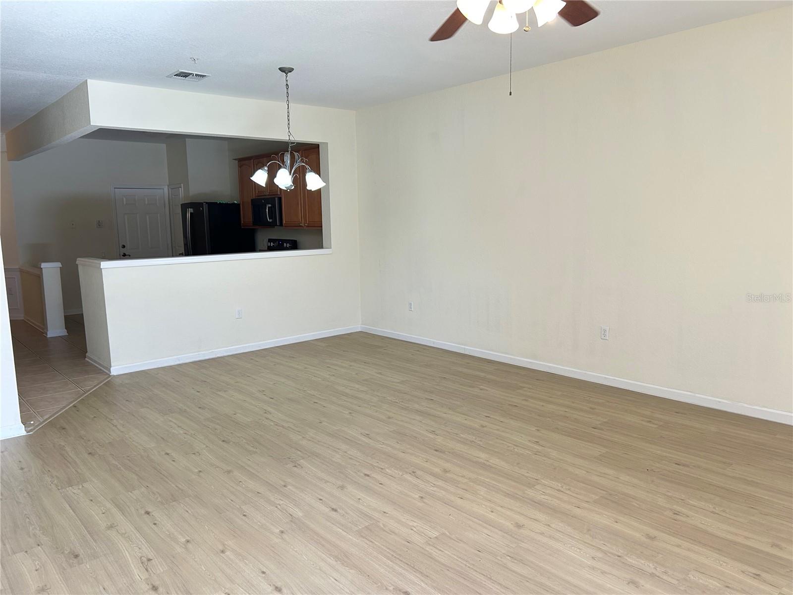 STONEBRIDGE LAKES PH 19 - Residential Lease