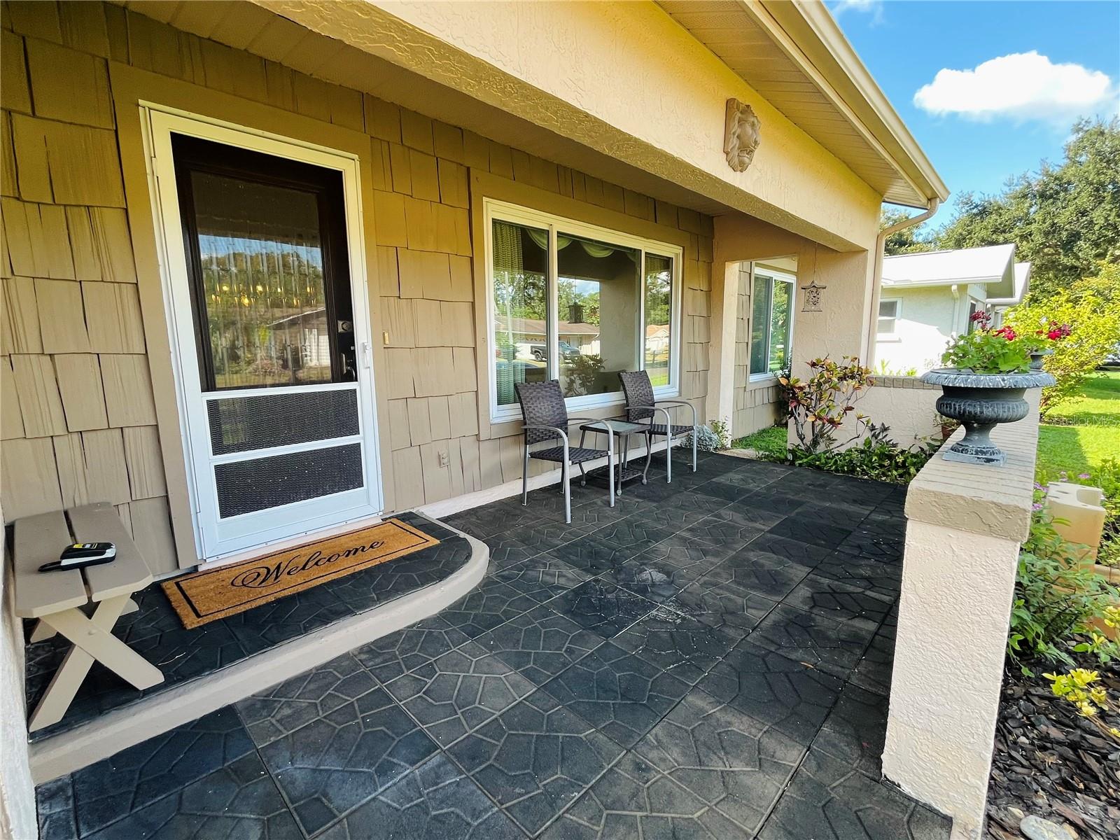 ANCHORAGE OF TARPON LAKE UNIT THREE THE - Residential Lease