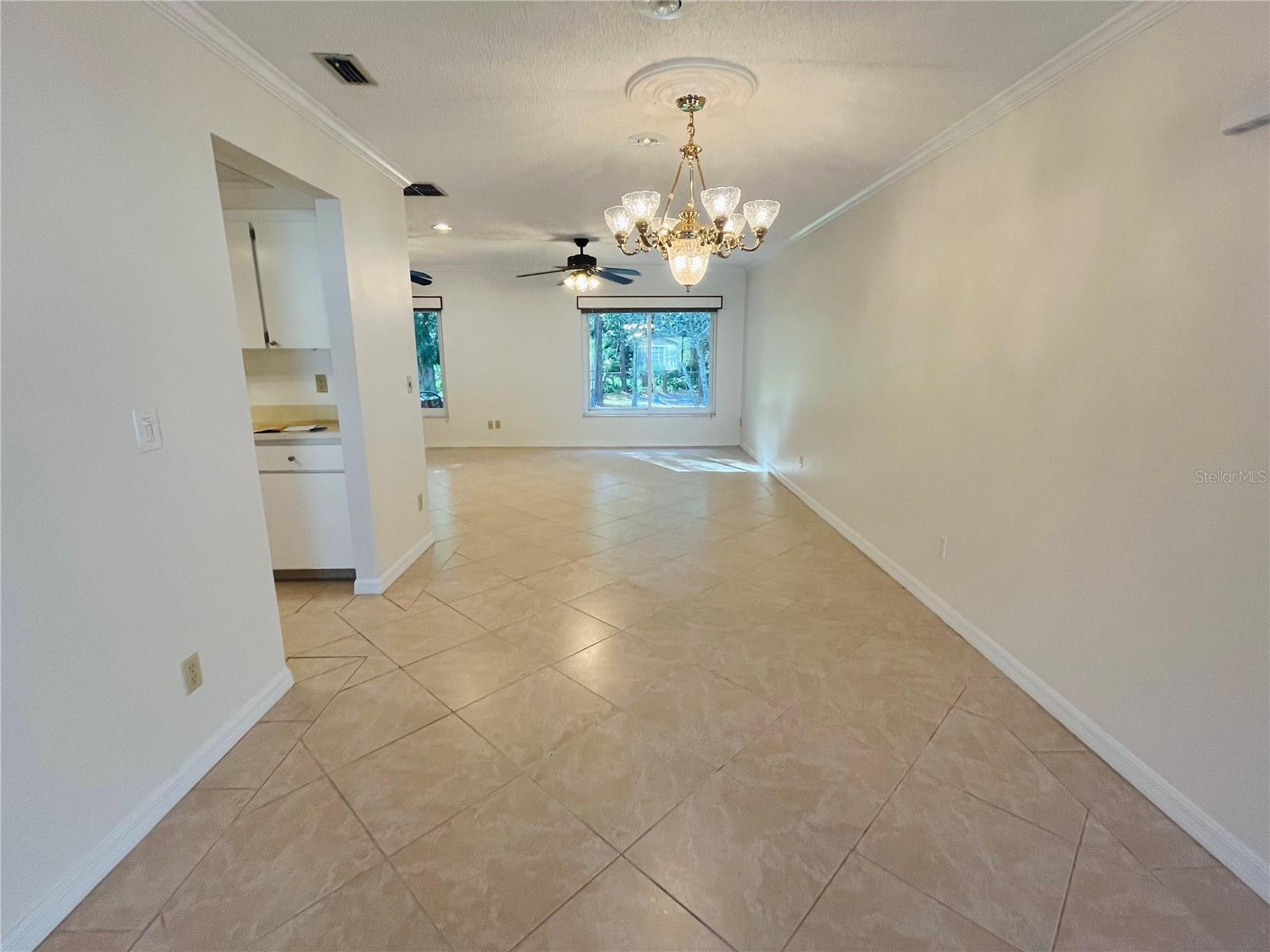 ANCHORAGE OF TARPON LAKE UNIT THREE THE - Residential Lease