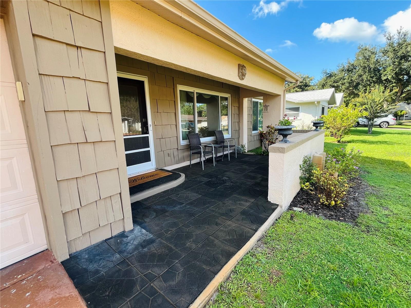 ANCHORAGE OF TARPON LAKE UNIT THREE THE - Residential Lease