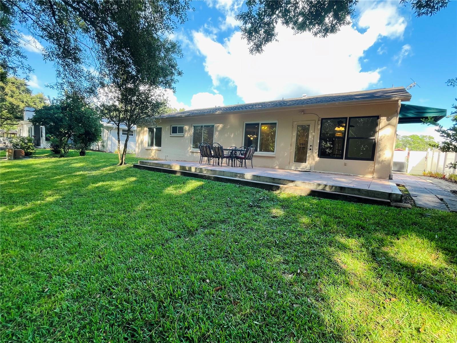 ANCHORAGE OF TARPON LAKE UNIT THREE THE - Residential Lease