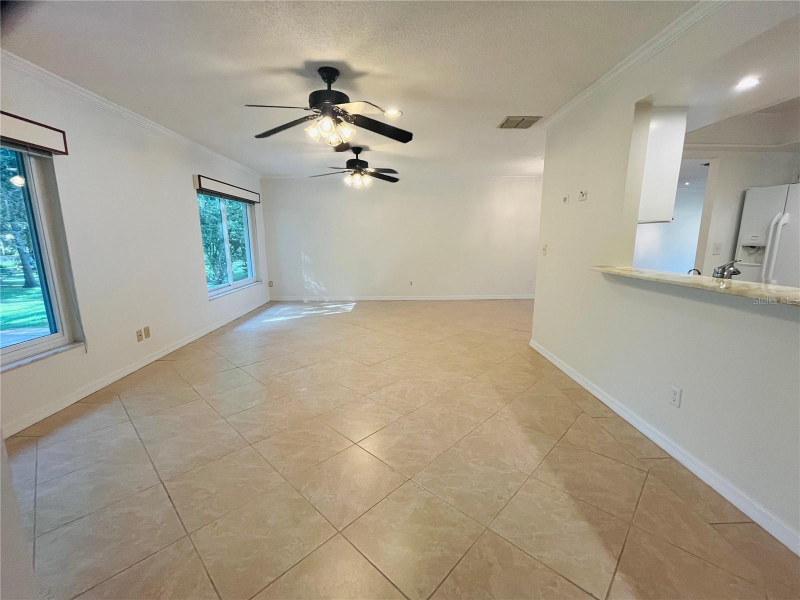 ANCHORAGE OF TARPON LAKE UNIT THREE THE - Residential Lease