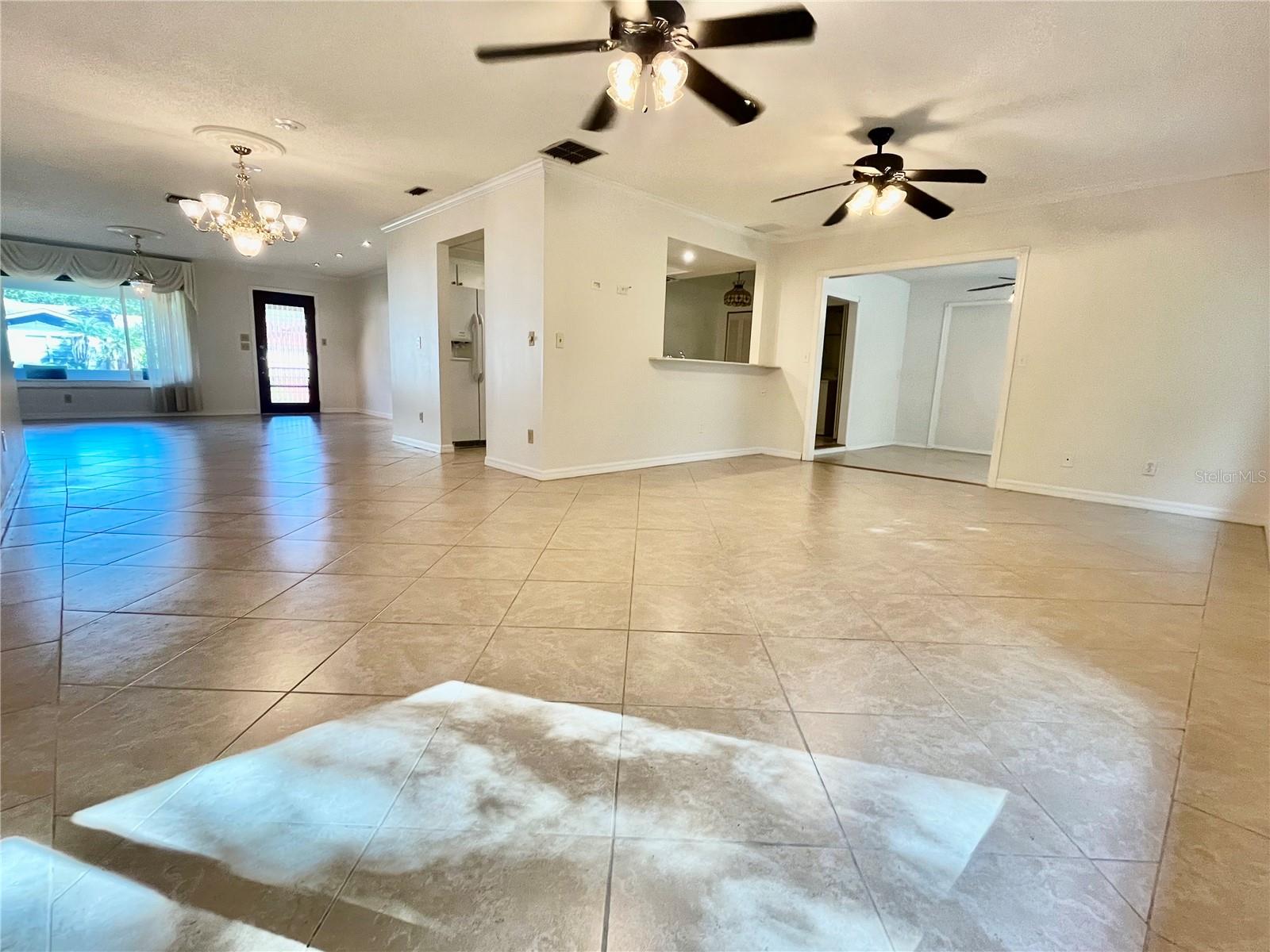 ANCHORAGE OF TARPON LAKE UNIT THREE THE - Residential Lease