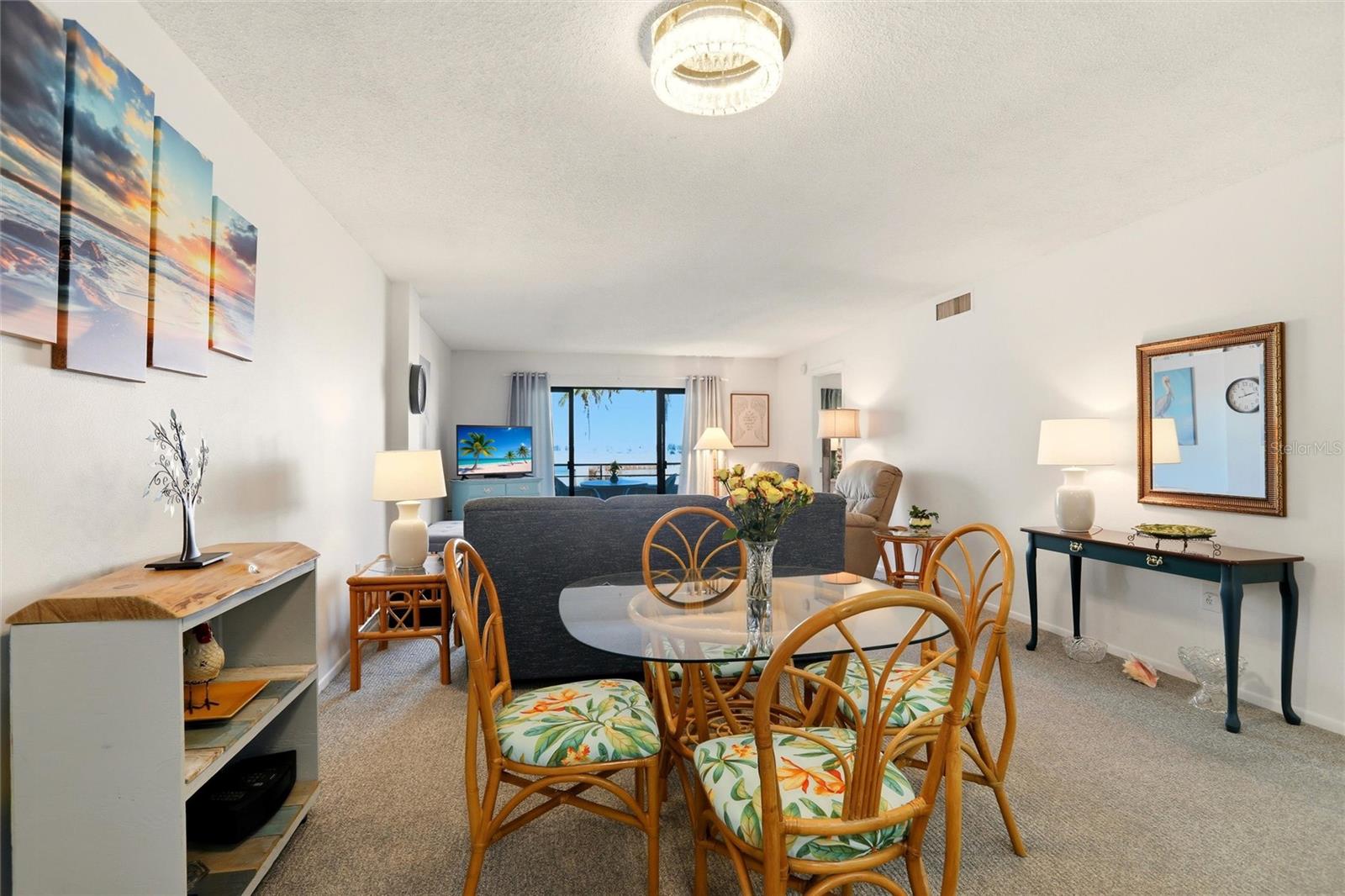 THE RIVERVIEW - Residential