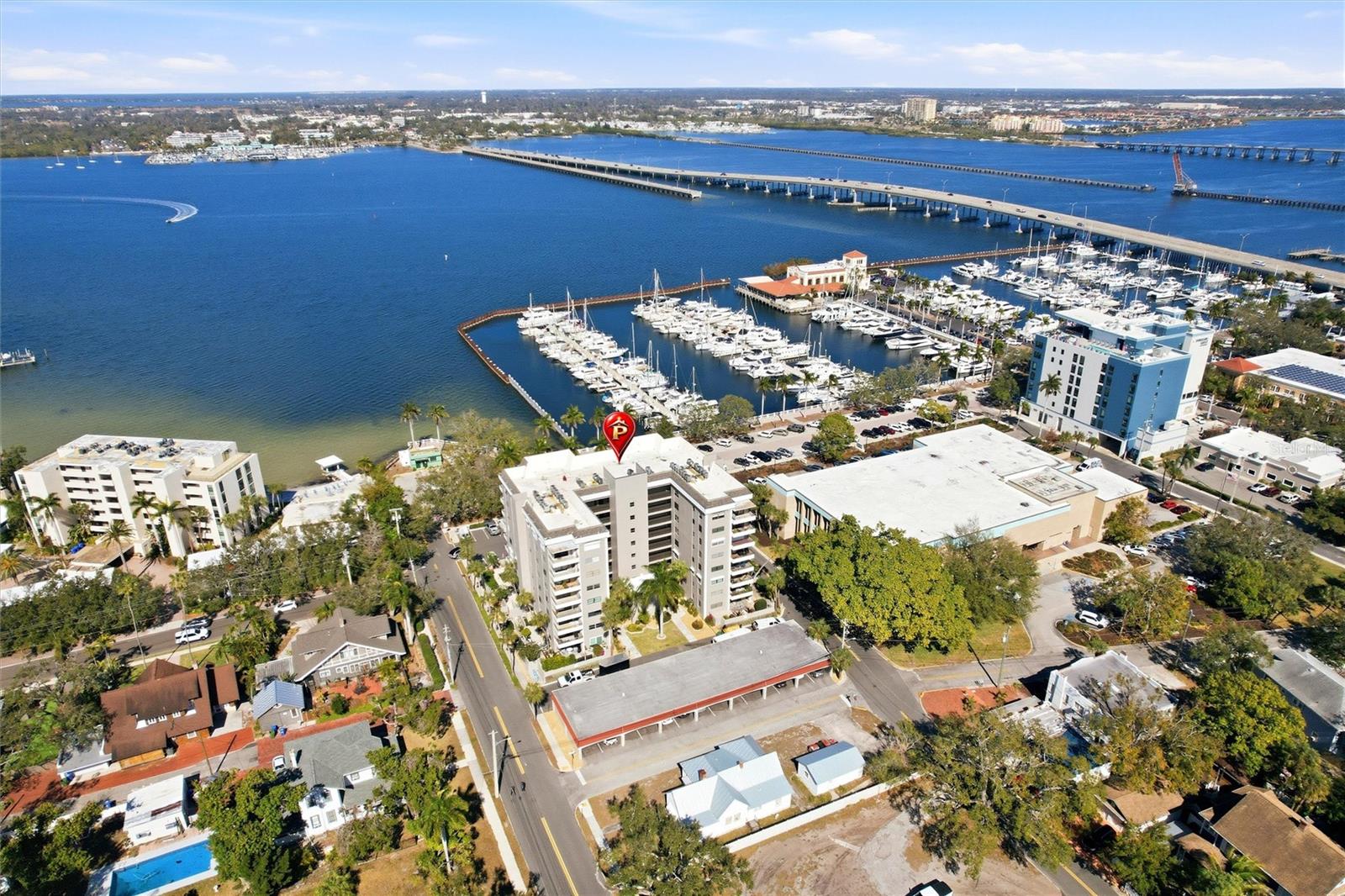 THE RIVERVIEW - Residential