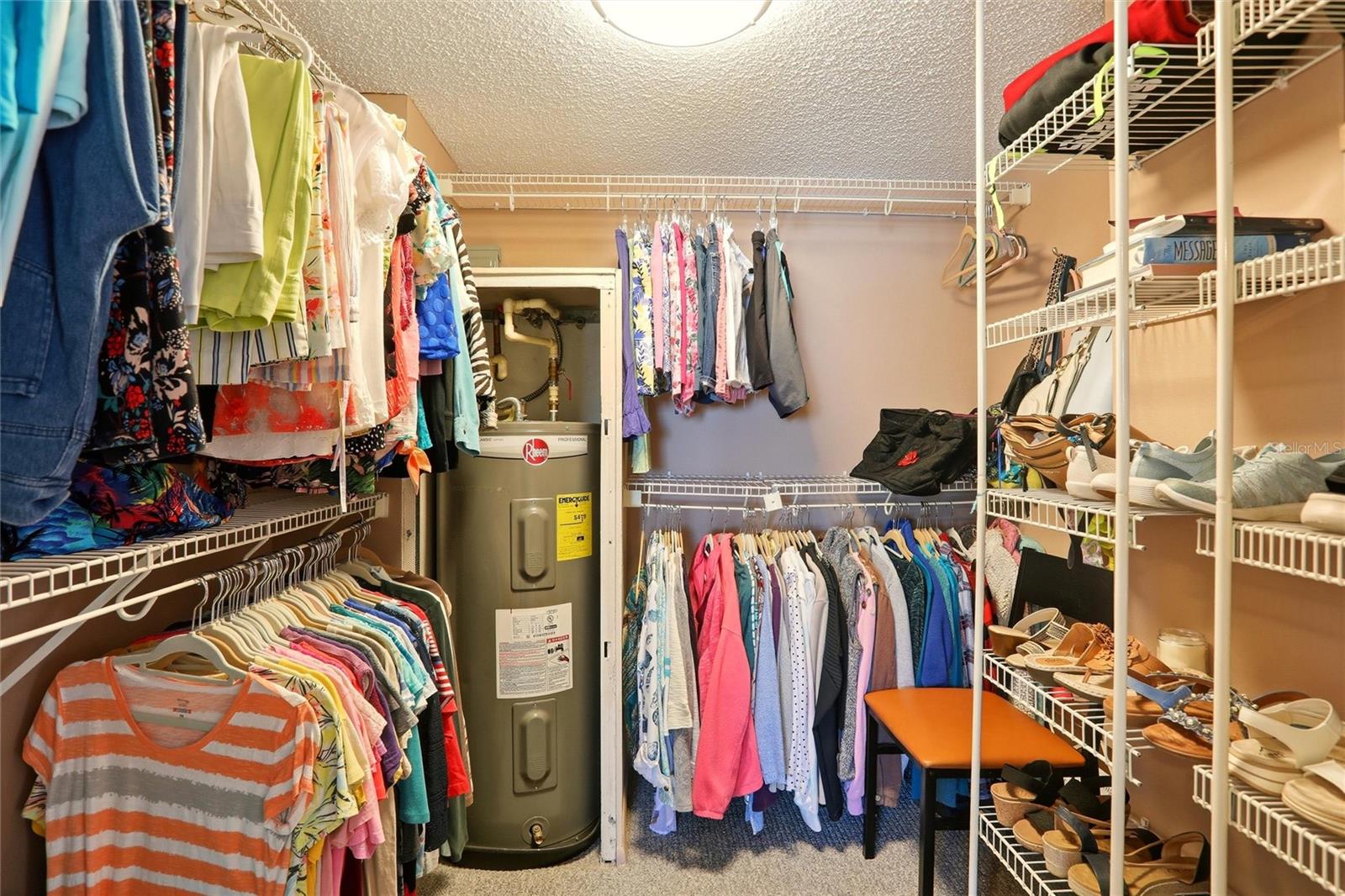 THE RIVERVIEW - Residential