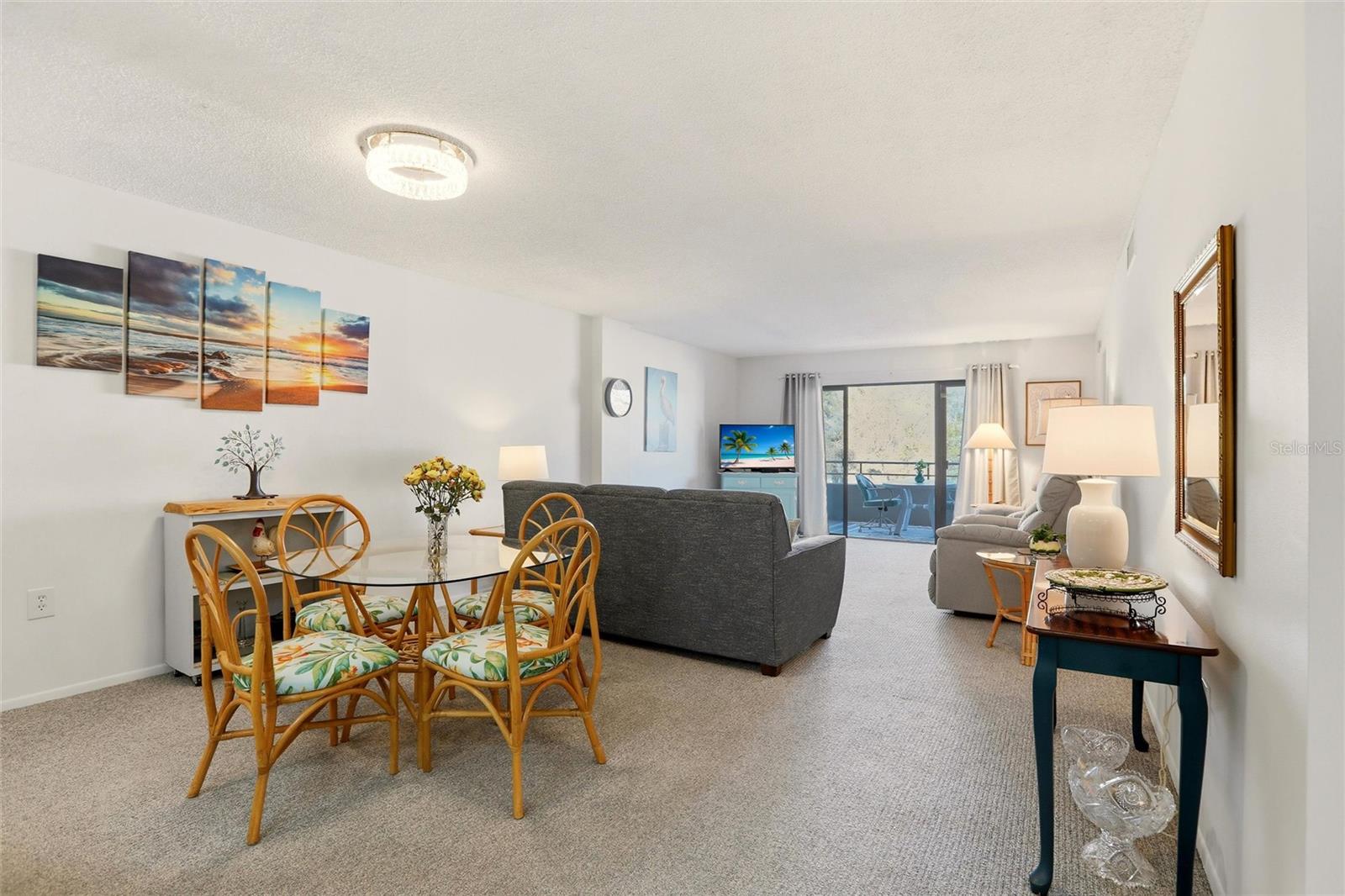 THE RIVERVIEW - Residential