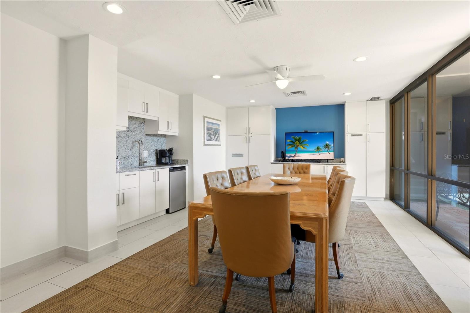 THE RIVERVIEW - Residential