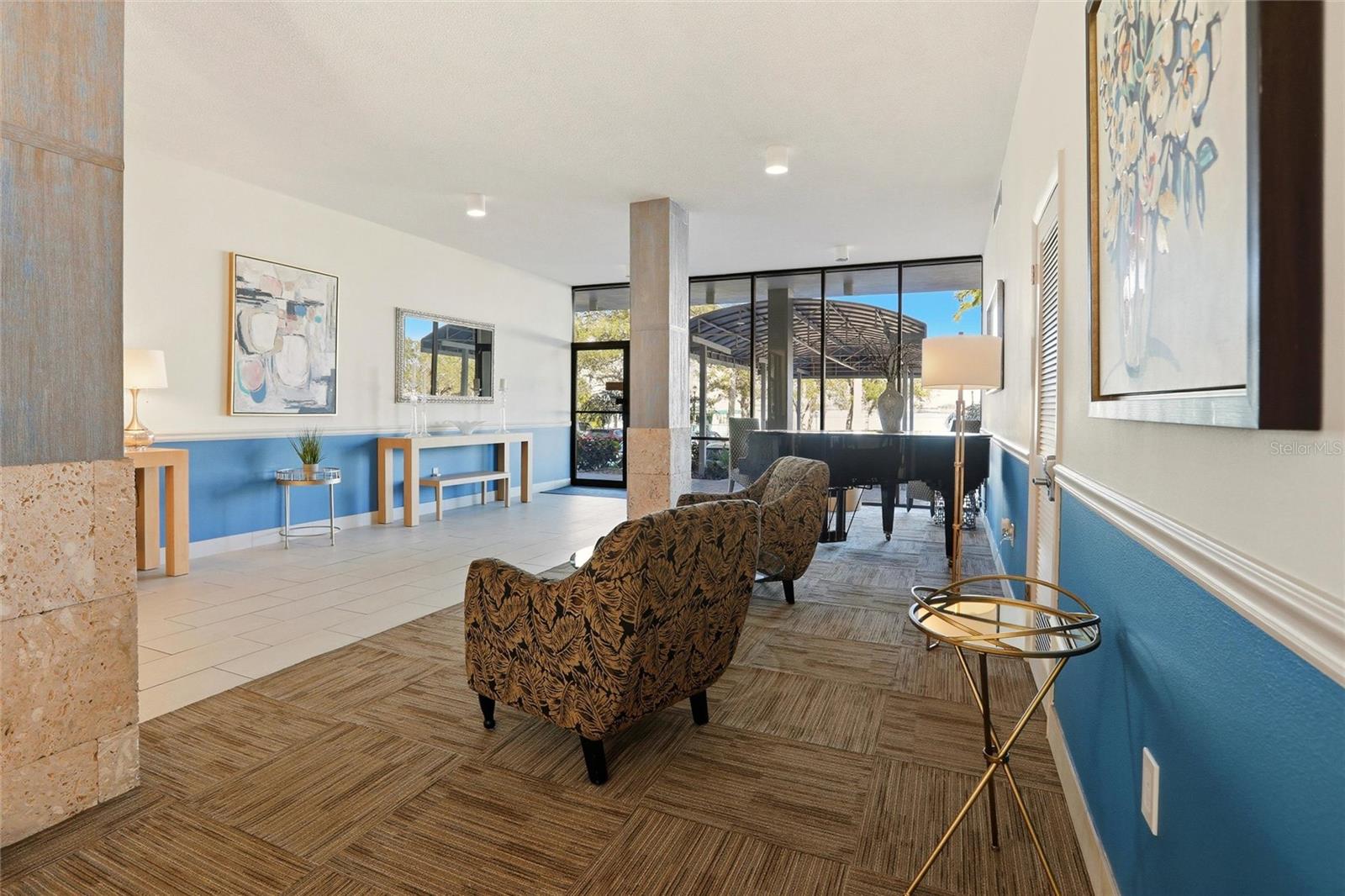 THE RIVERVIEW - Residential