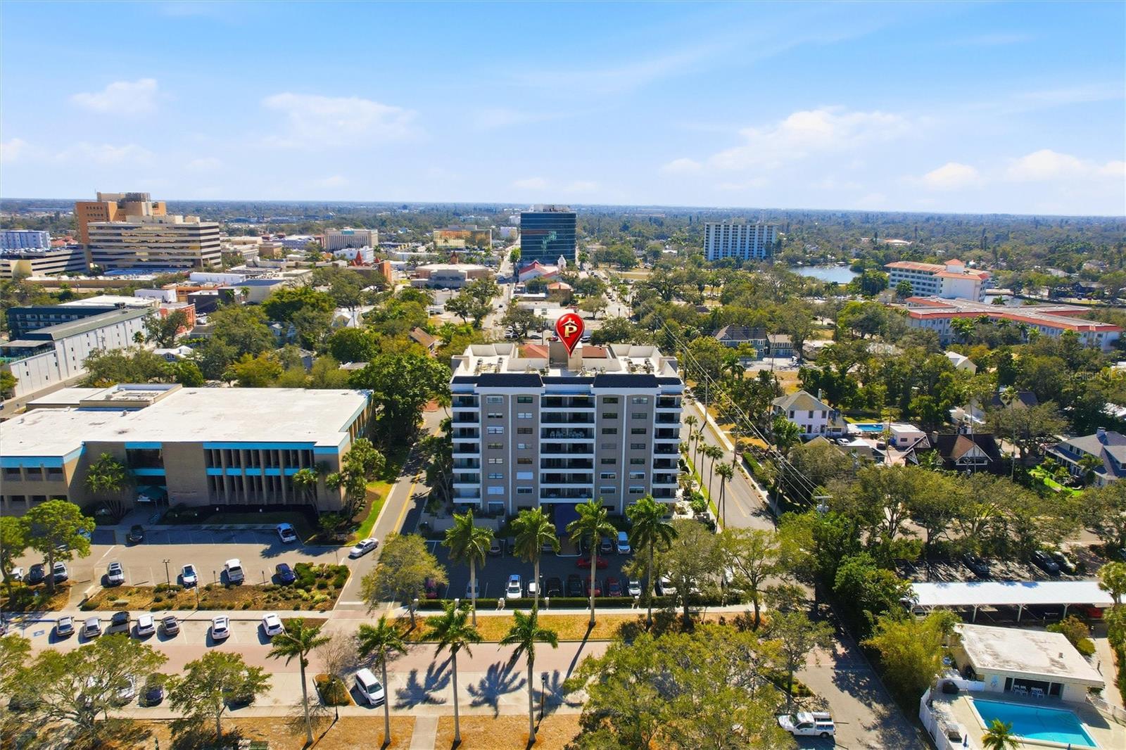 THE RIVERVIEW - Residential