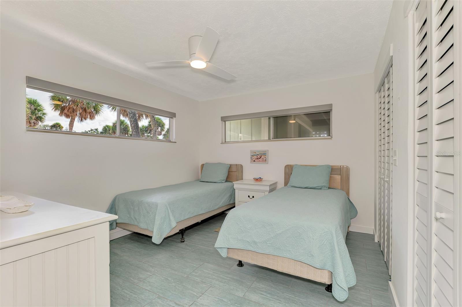 ADMIRALS POINT CONDO - Residential