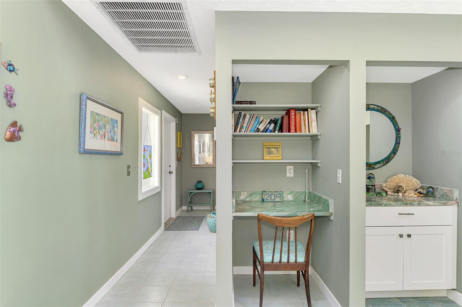 ADMIRALS POINT CONDO - Residential