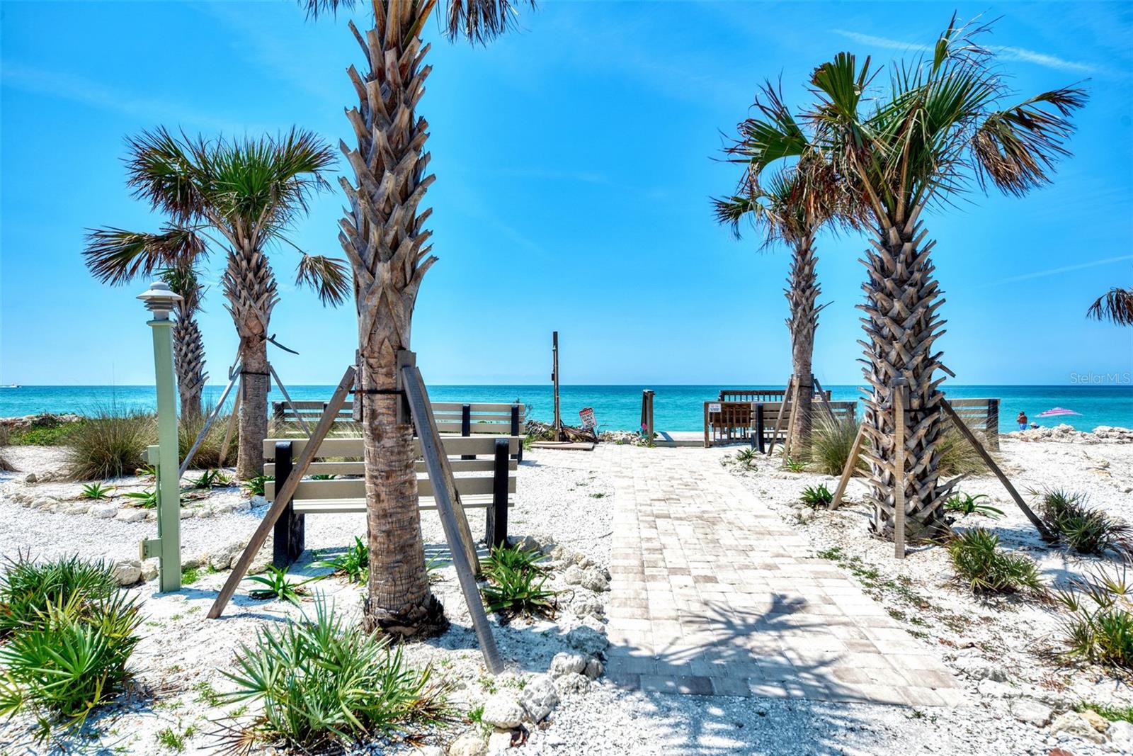 ADMIRALS POINT CONDO - Residential