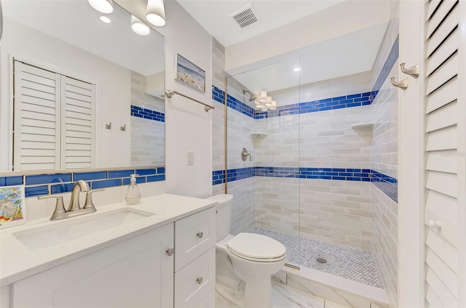 ADMIRALS POINT CONDO - Residential