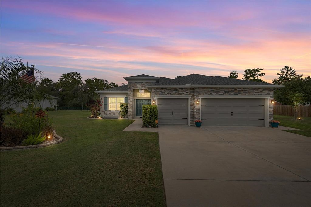 Photo of 11251 SW 54th Circle, Ocala, FL 34476 (MLS # OM709641)