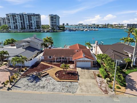 4 BELLEVUE DRIVE TREASURE ISLAND FL 33706
